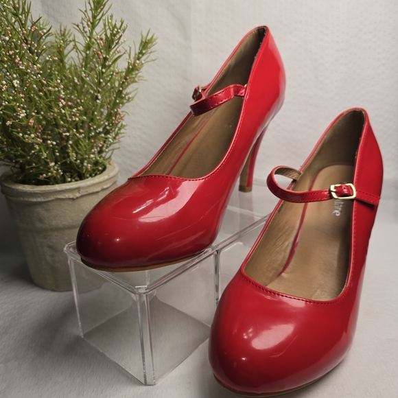 BELLA MARIE HELENA RED MARY JANE HIGH HEELS GLOSSY FINISH WOMENS SIZE 10. - Picture 5 of 11
